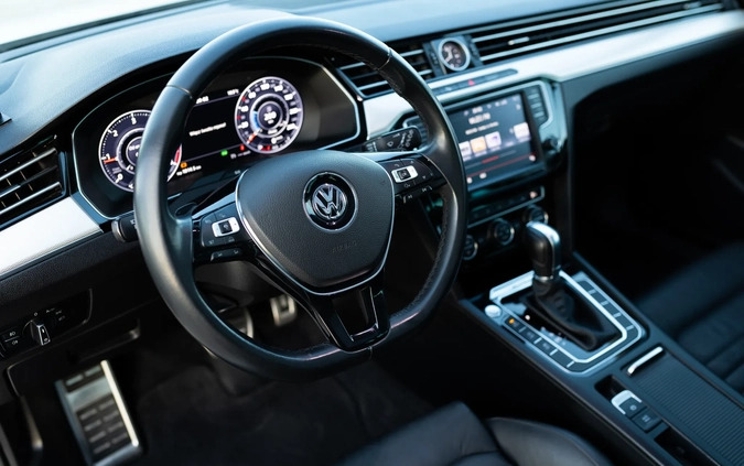 Volkswagen Passat cena 80000 przebieg: 163000, rok produkcji 2016 z Zduny małe 352